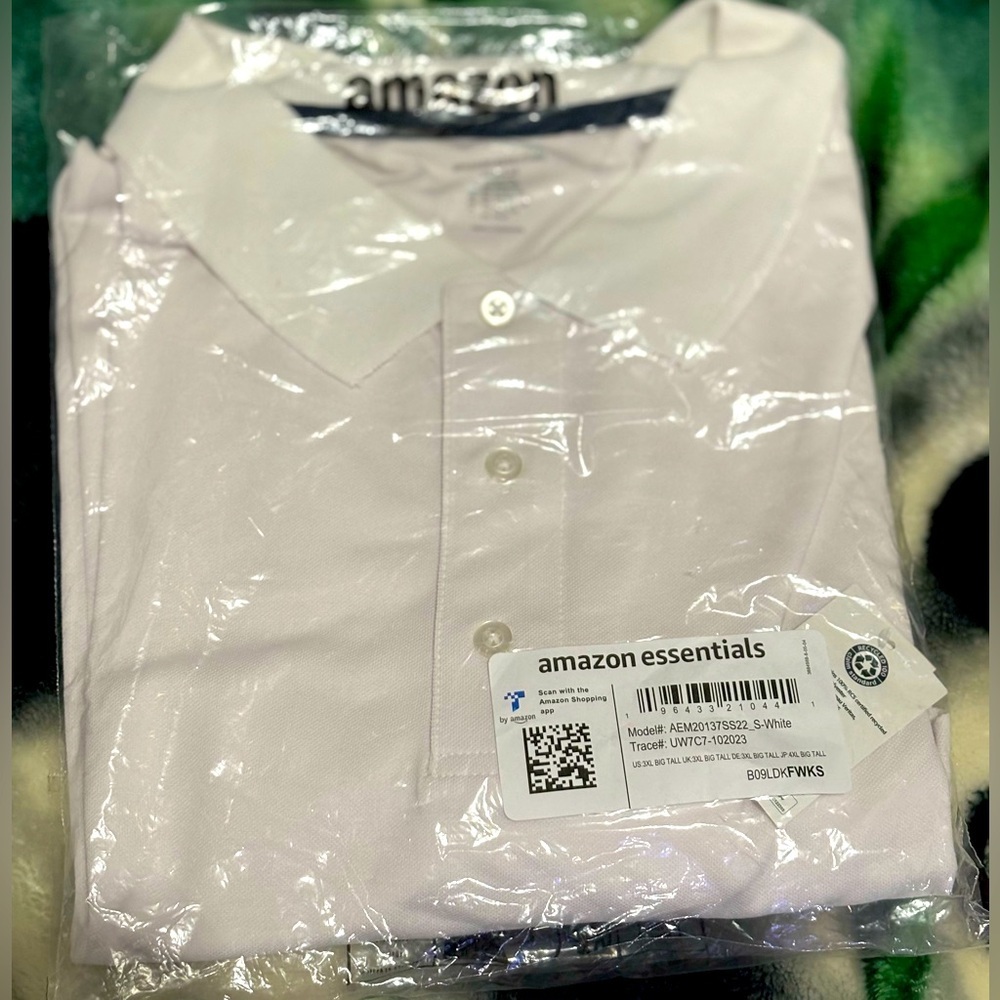 AMAZON ESSENTIALS polo style shirt for men NWT
